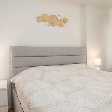 2 Bedroom Family Near Tervise Paradiis Apartment Parnu