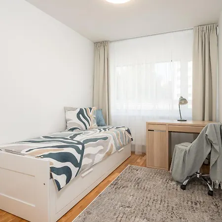 דירה 2 Bedroom Family Near Tervise Paradiis פארנו