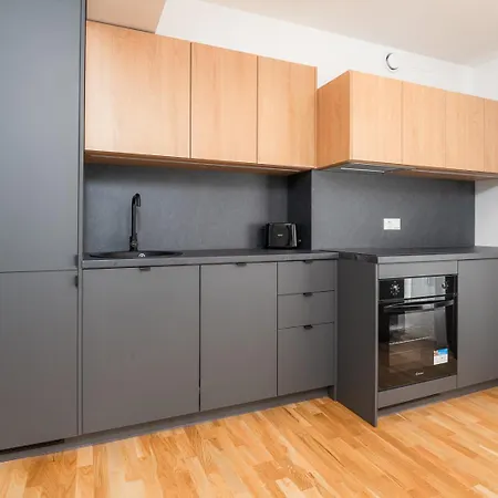 2 Bedroom Family Near Tervise Paradiis * פארנו
