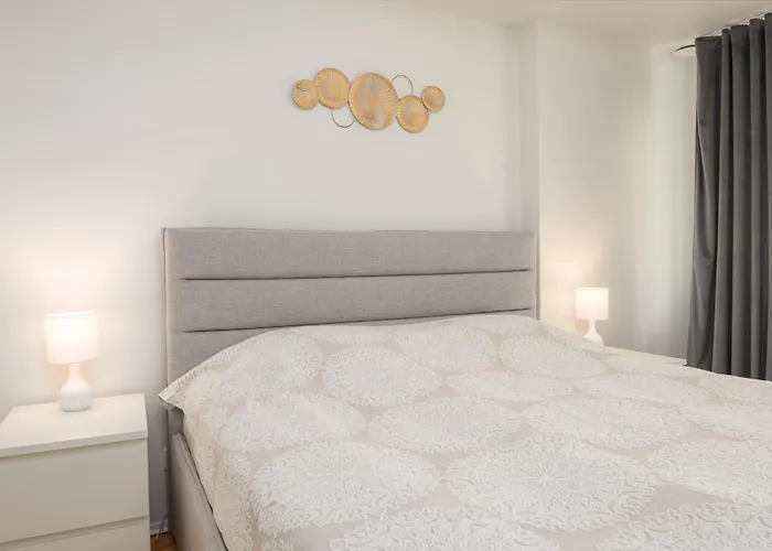 2 Bedroom Family Near Tervise Paradiis Appartement Pärnu